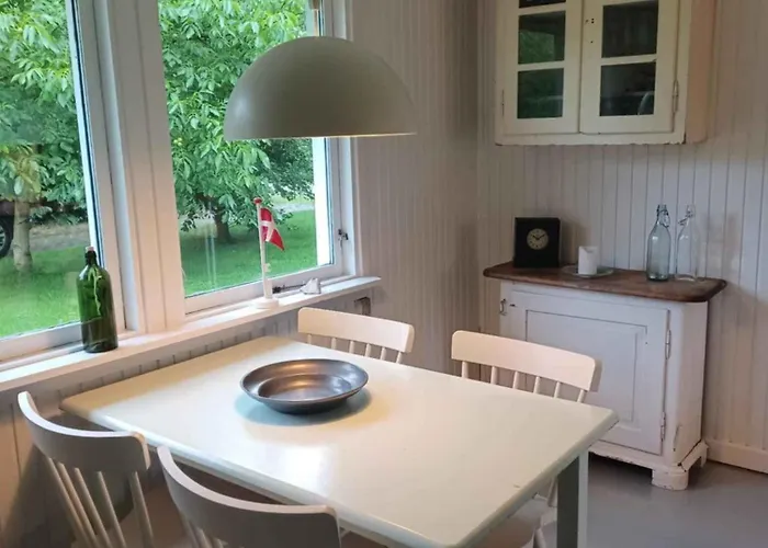 Feriehus Charming Summer House At Vejlby Fed