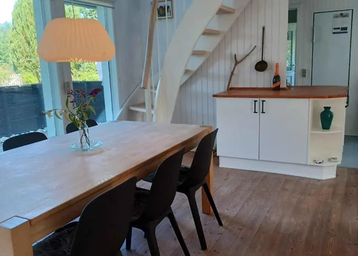 Feriehus Charming Summer House At Vejlby Fed Middelfart